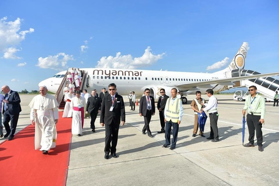 Pope Francis: Nay Pyi Daw International Airport, Myanmar (2017) Pope Francis: Nay Pyi Daw International Airport, Myanmar (2017)