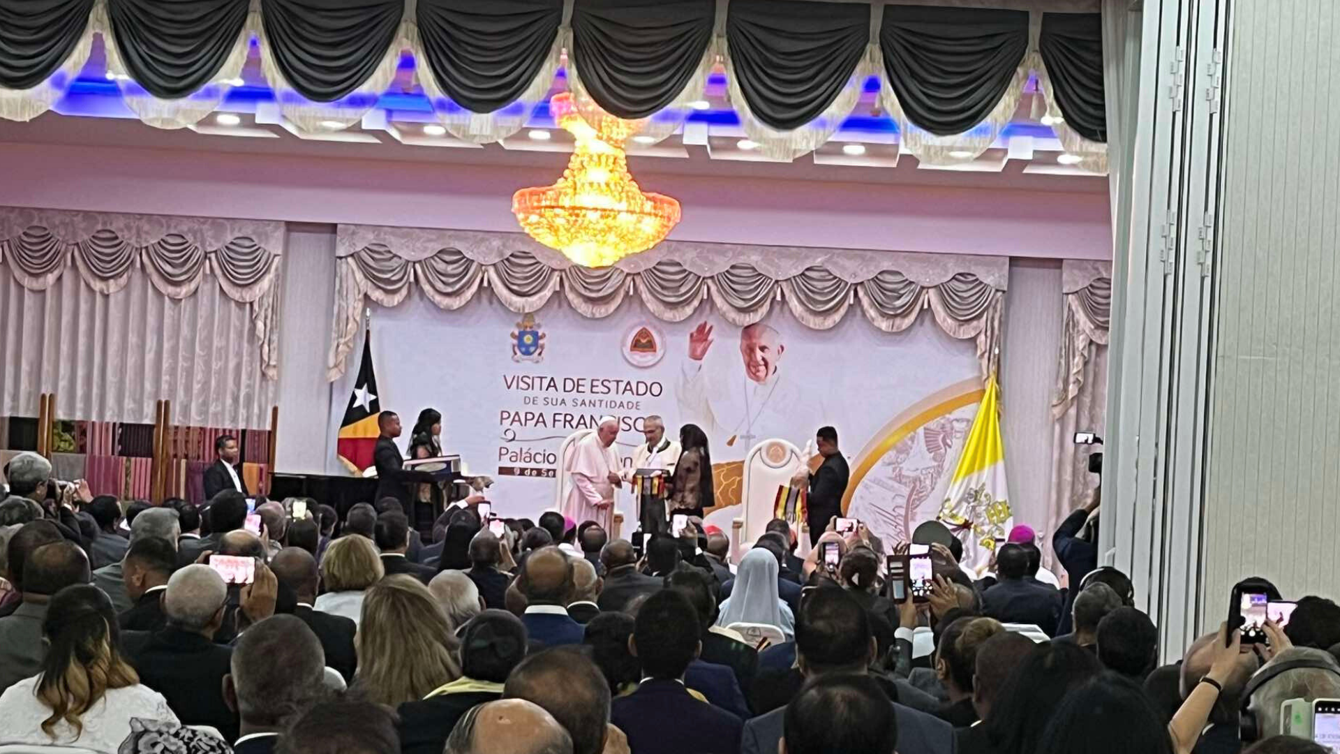 Pope Francis meets all the authorities, civil society, and diplomatic corps at the Presidential Palace in Dili on September 9, 2024. Pope Francis meets all the authorities, civil society, and diplomatic corps at the Presidential Palace in Dili on September 9, 2024.