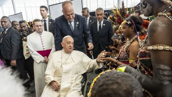 Pope Francis is welcomed to the Governor-General's House in Port Moresby and he greeted them on September 07, 2024. 